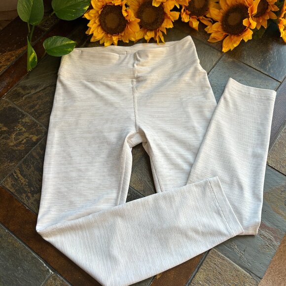 Outdoor Voices Flow 7/8 Leggings Size M (NWOT) - Picture 6 of 11